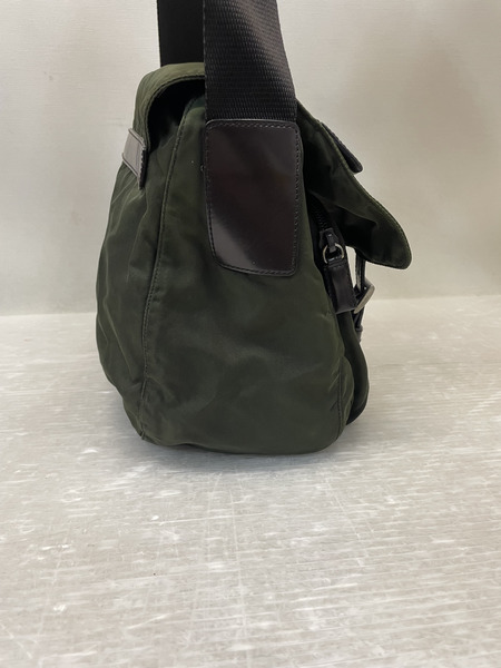 PRADA ナイロンメッセンジャーバッグ カーキ