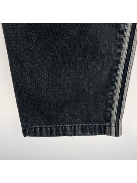 adidas デニム・ジーンズ DENIM FIREBIRD TRACKPANTS 黒