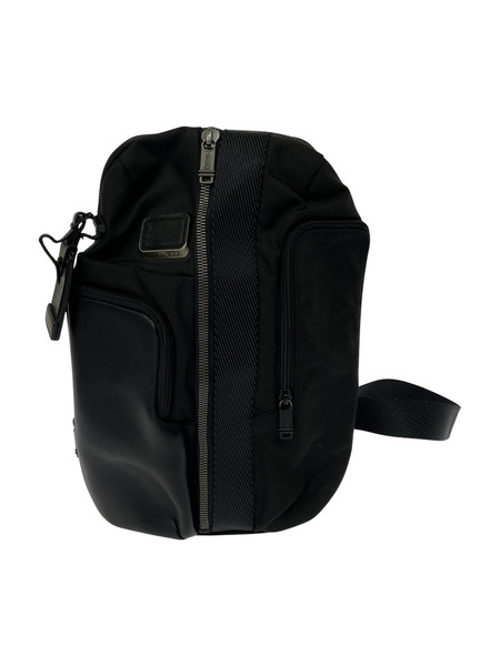 TUMI ボディバッグ 黒[値下]