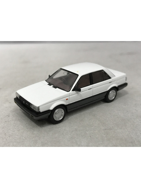 トミカ LV-N10c サニー1500 スーパーサルーン