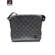 Louis Vuitton　モノグラム エクリプス ディストリクトPM ショルダーバッグ