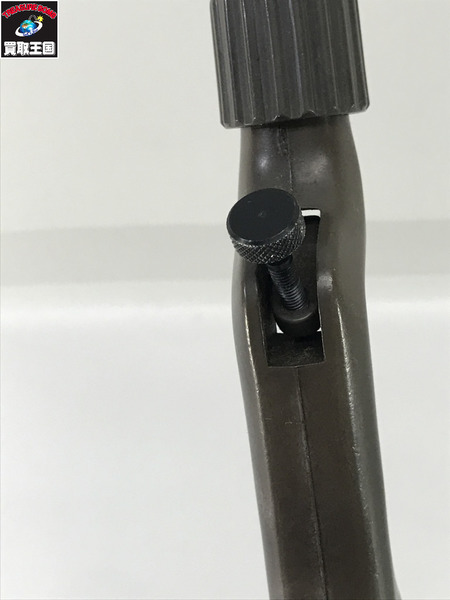 フェザーウェイト　チンピオングリップ　ブラウン