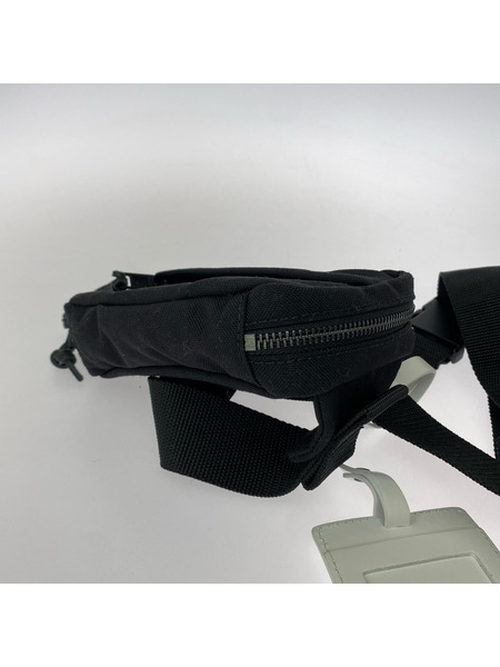 MAISON MARGIELA ボディバッグ 22年モデル ミニクロスボディバッグ 黒