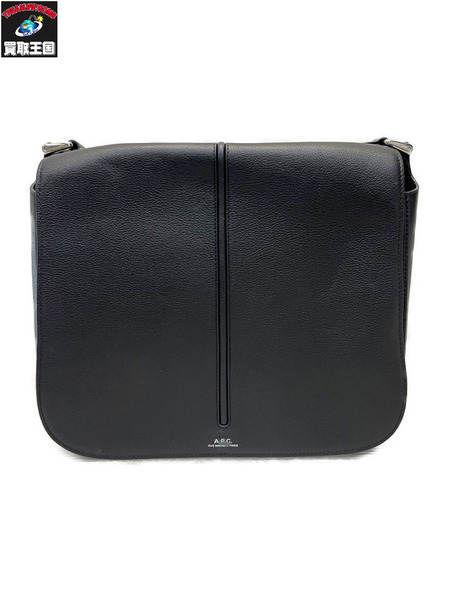 A.P.C. BETTY HOMME レザーショルダーバッグ