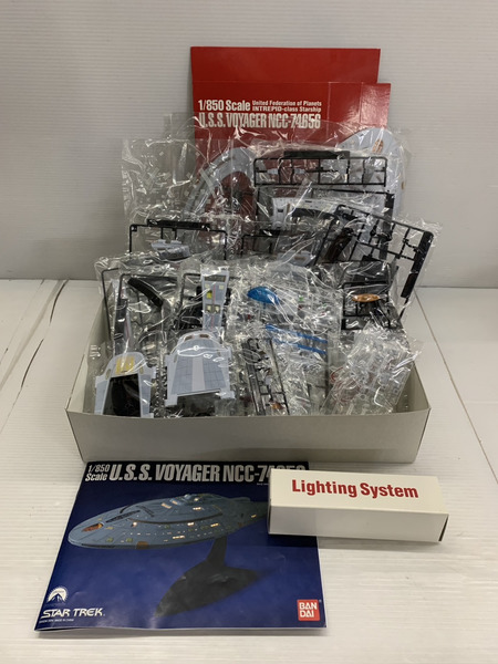 海外TOYその他 スタートレック 1/850 U.S.S.ヴォイジャー NCC