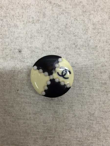 CHANEL/2002年/バイカラー フェイクパール イヤリング[値下]