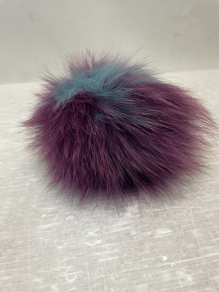FENDI ポンポンチャーム　バッグチャーム キーホルダー 紫 パープル[値下]