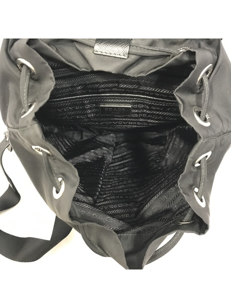 リュックサック・バックパック Small Re-Nylon backpack