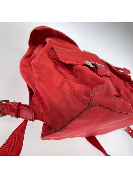 リュックサック・バックパック PRADA 三角プレート リュックサック レッド