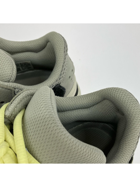 adidas スニーカー YEEZY BOOST 700 25cm B75571