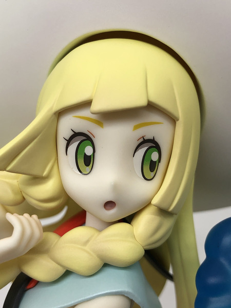 ポケモンセンターオリジナル フィギュア リーリエ&コスモッグ