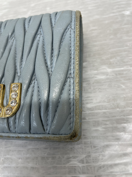 Miu Miu マテラッセレザー 折り財布 ブルー
