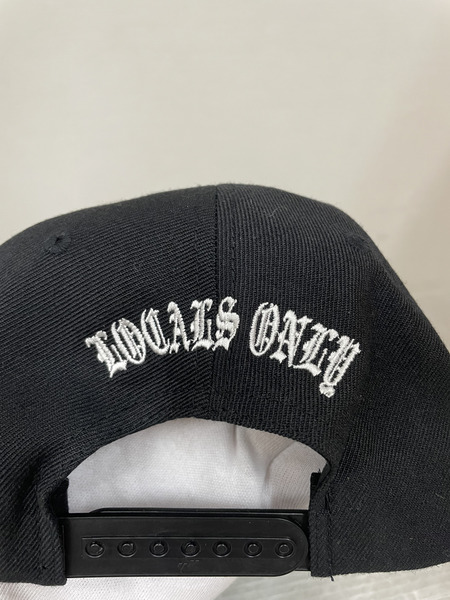 LOCALS ONLY スナップバックキャップ 黒