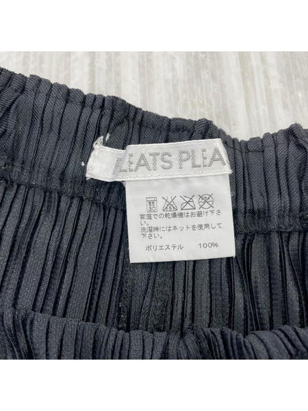 PLEATS PLEASE プリーツハーフパンツ 黒 (4)