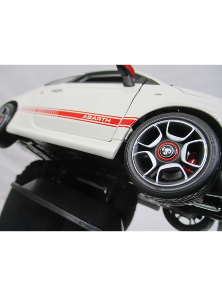 1/18スケールカー Bburago 1/18 ABARTH 500 2008[値下]