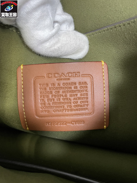 ショルダーバッグ チェーン タビー ショルダーバッグ/カーキ/CY919