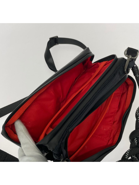 ショルダーバッグ topologie ボトルサコッシュ 黒