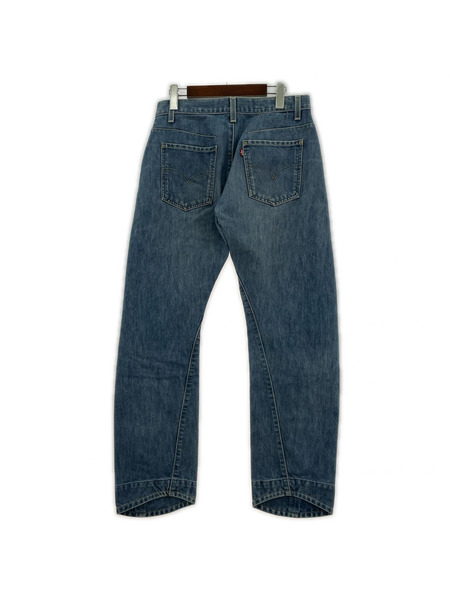 Levi's デニム・ジーンズ メキシコ製 立体裁断 ブルー