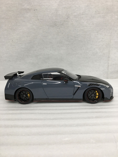 1/18スケールカー AUTOart NISSAN GT-R ニスモ SPECIAL EDITION