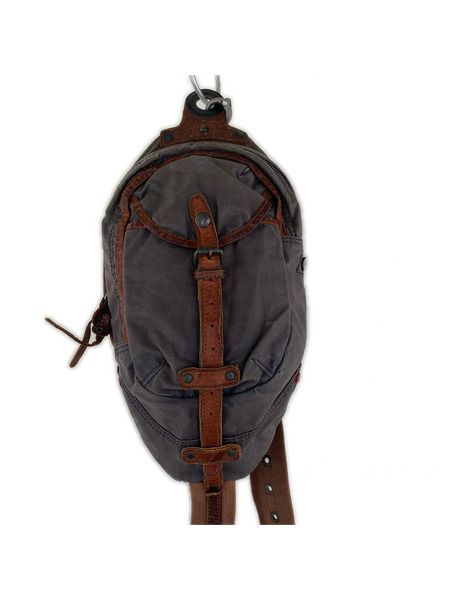 TOUGH ボディバッグ レザー オイルド 紺