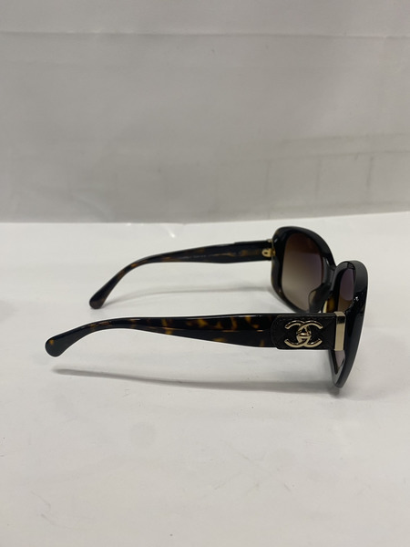 CHANEL ターンロックサングラス