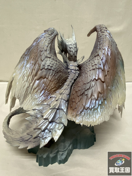 一番くじ イヴェルカーナ フィギュア モンスターハンター アイスボーン