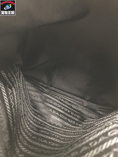 PRADA ショルダーバッグ ナイロン 黒