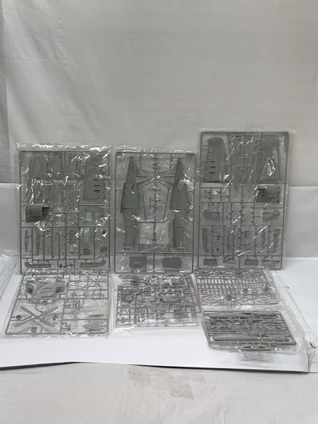 トランペッター 1/32 Vought F4U-4 Corsair 未組立 説明書欠品 ヴォート F4U-4 コルセア アメリカ海軍 米海軍 戦闘機 