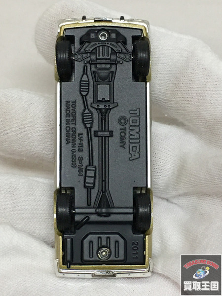 トミカ リミテッドビンテージ トヨペット クラウン ハードトップ スーパーデラックス 70年式 1/64