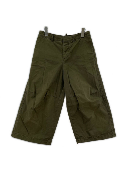 DSQUARED2 ショートパンツ Worn-Out Design 3D Cut Shorts  KHK