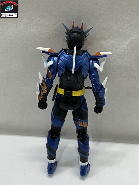 メーカー 仮面ライダーフィギュア S.H.Figuarts 仮面ライダークローズ