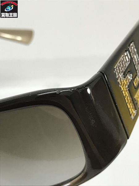 FENDI FS5084 サイドロゴサングラス　茶