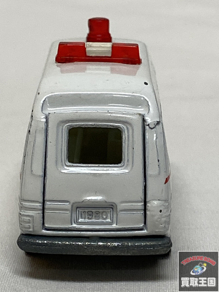 トミカ トミカ 黒箱 キャラバン 救急車 日本製　1/67