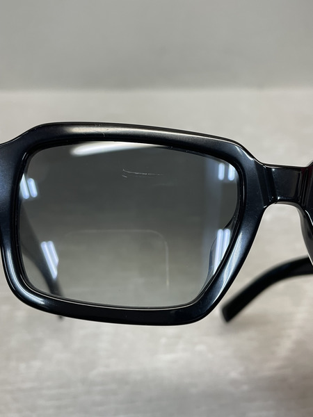 PRADA SPR02Z-F サイドロゴ レクタンギュラー サングラス 黒[値下]