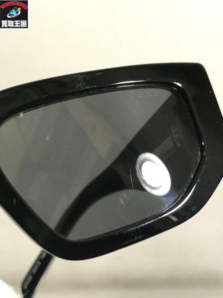 PRADA　SPR09Z  トライアングルロゴサングラス