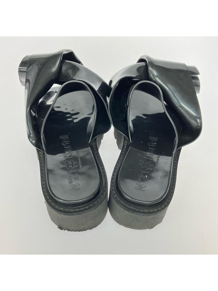 N21 numero ventuno ソノ他 ×kartel エナメル サンダル 黒 (36)