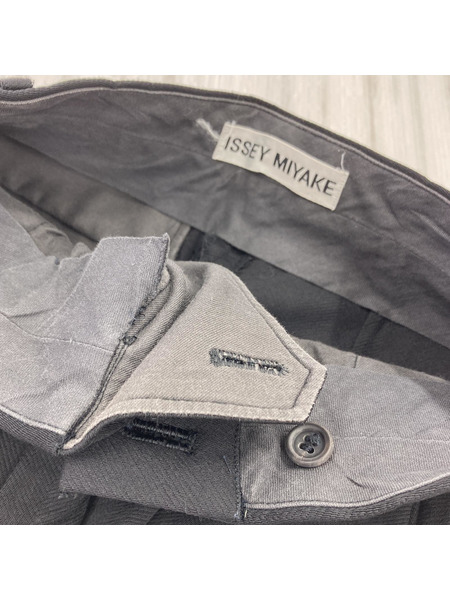 ISSEY MIYAKE パンツ タックウールスラックス　黒[値下]